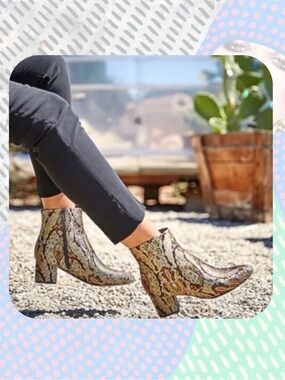 Unisa Cayzea metallic embroidered paisley print boots